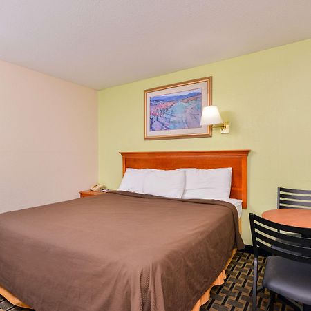 Americas Best Value Inn-Nashville/Airport South Zewnętrze zdjęcie