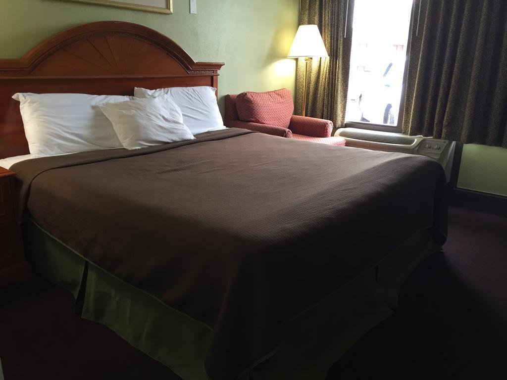 Americas Best Value Inn-Nashville/Airport South Zewnętrze zdjęcie