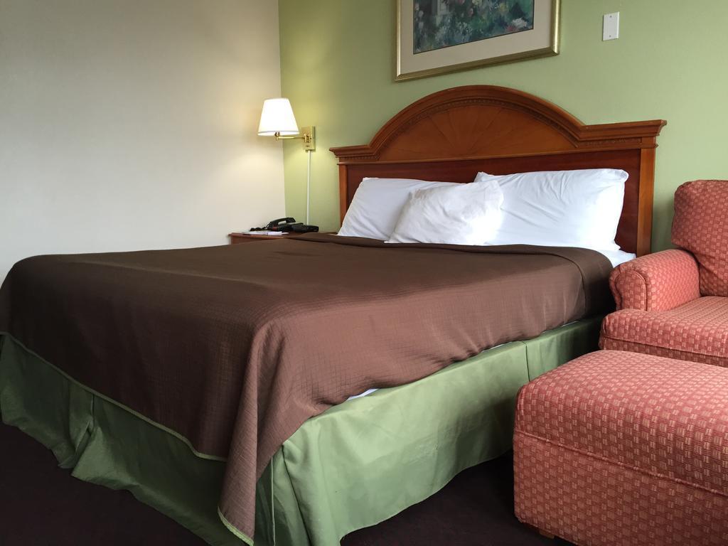 Americas Best Value Inn-Nashville/Airport South Zewnętrze zdjęcie